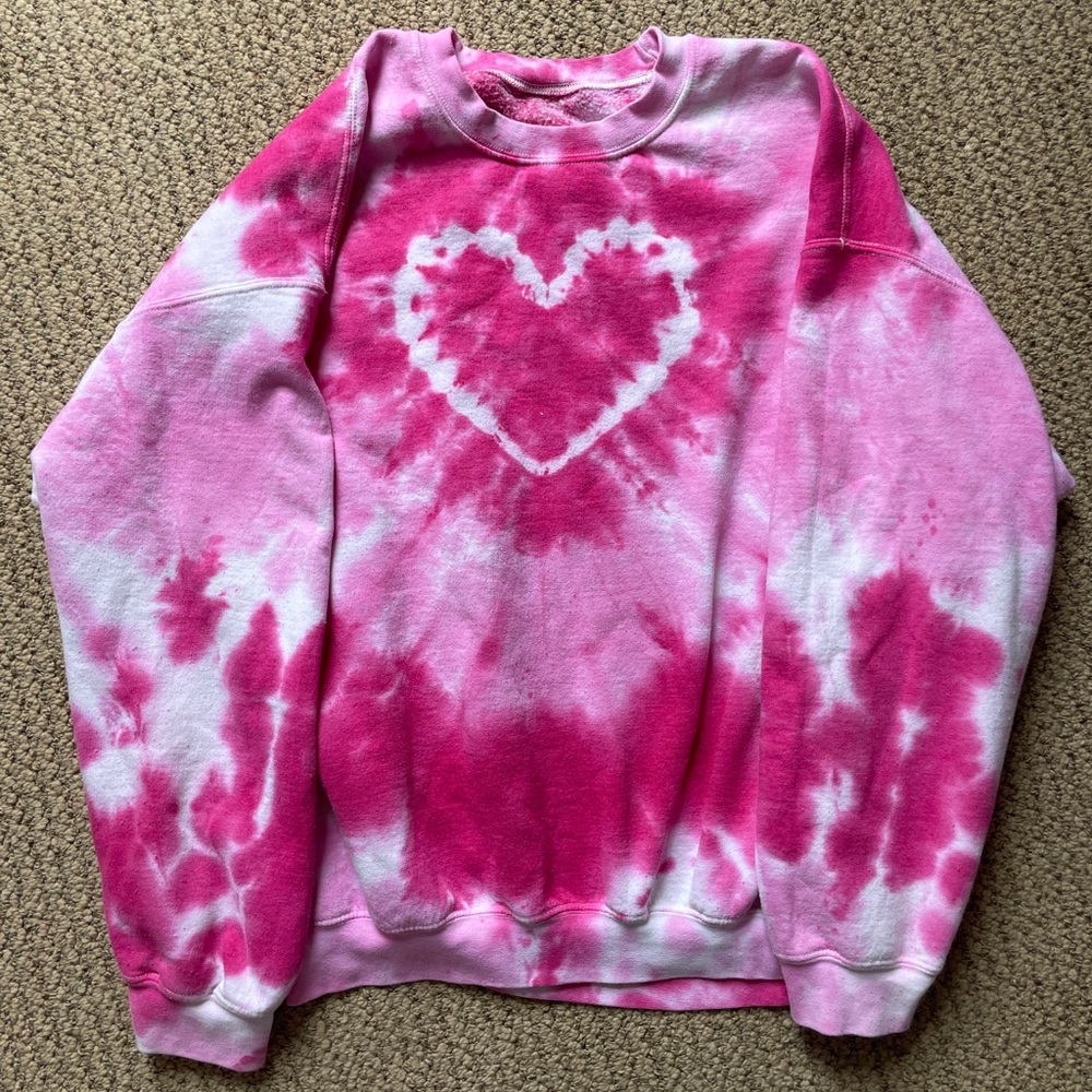 Urban Renewal Remade Heart Tie-Dye Crew Neck Sweatshirt